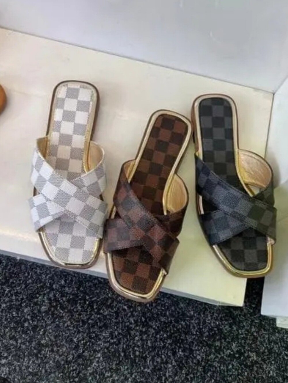 BRAND NEW IN BOX Women’s Brown Damier Printed Slide Sandal